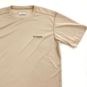 Columbia Omni Wick Advanced Evaporation Mens Medium Khaki Tan athletic top shirt